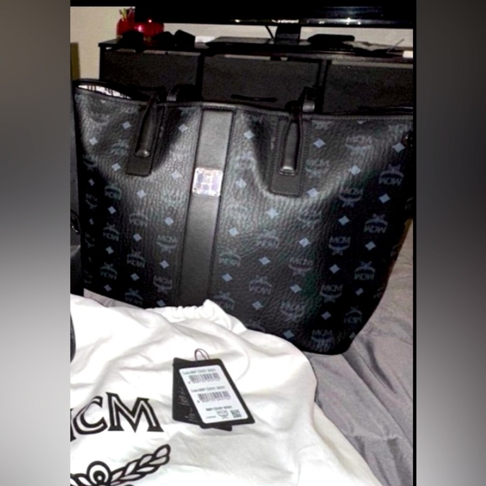 MCM Liz Reversible tote medium black